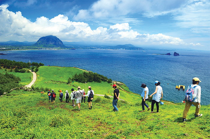 Olle Trail in Jeju. A hiking course in Jejudo Island “Olle” is a local word from the Jeju dialect that refers to a narrow path between a thoroughfare and the entrance of a house. Ms. Seo Myeong-suk, a journalist, started using the word for mountain hiking courses on the island after drawing inspiration from the pilgrimage trail to Santiago de Compostela in northern Spain.